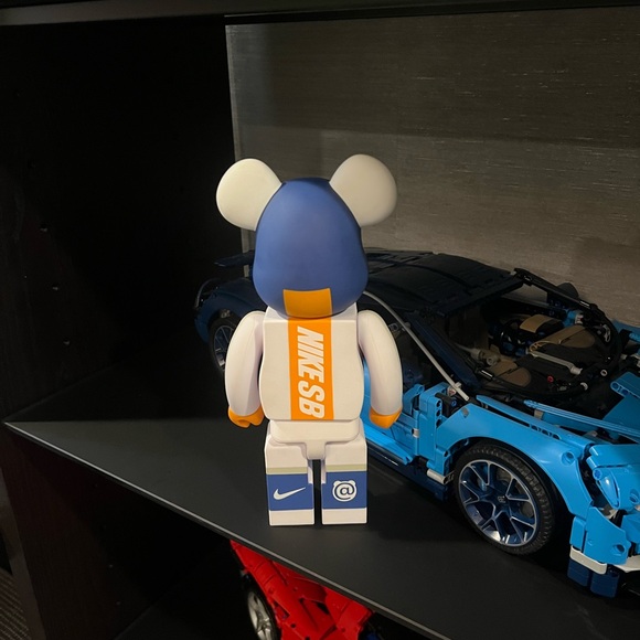 Bearbrick Nike 400% - Picture 2 of 6